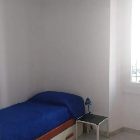 Apartment Charming - 5 Minutes From St Peter, Rom