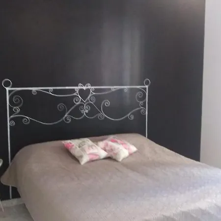 Apartment Charming - 5 Minutes From St Peter,